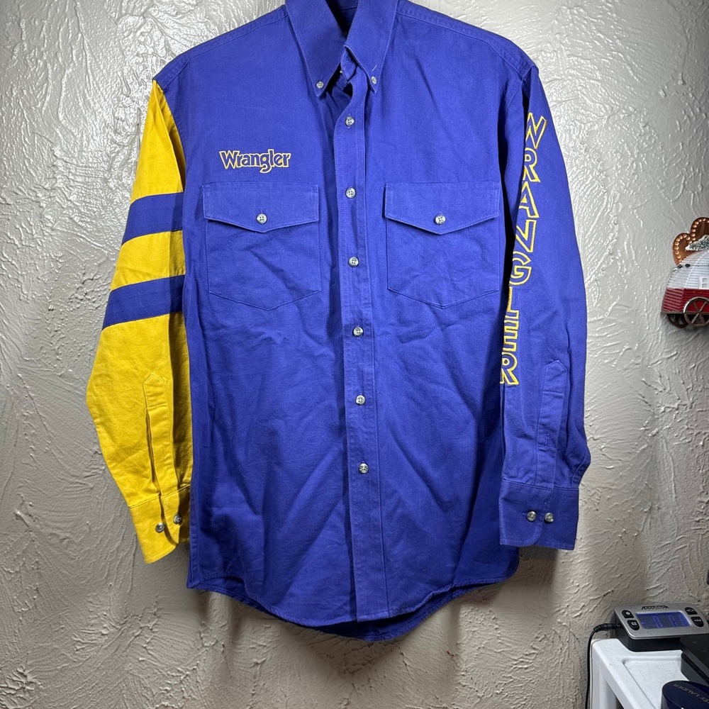 Wrangler Embroidered Ukraine Flag Colors Thick LONG SLEEVE SHIRT Size Small